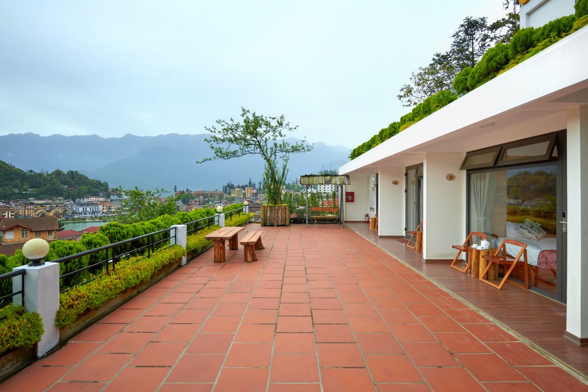 Terrace 5_f16f4ba4-2c94-4d25-a372-93f3480d0569.jpg